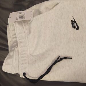 Mens brand new Nike joggers- top available also